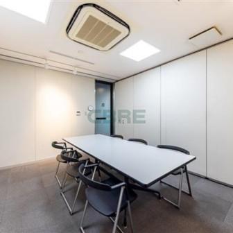 カンファレンスルーム