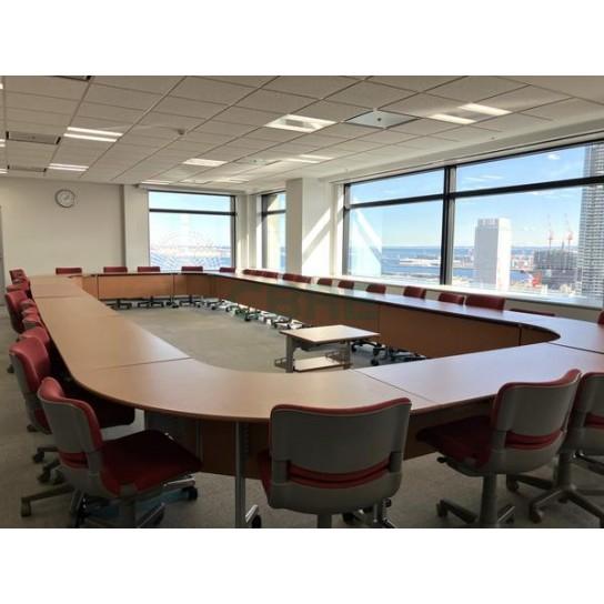 カンファレンスルーム